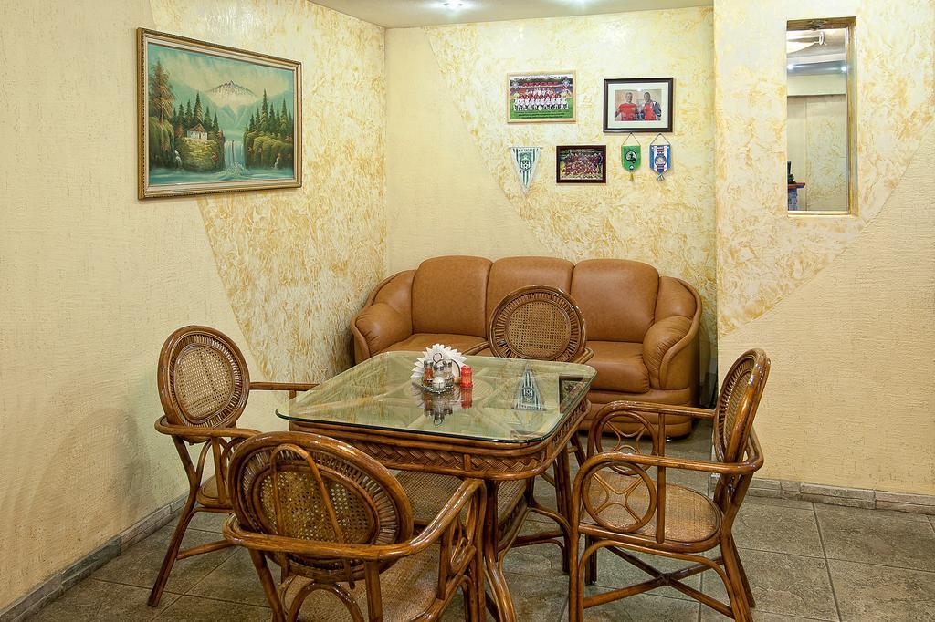 Hotel Edem Karaganda Ngoại thất bức ảnh