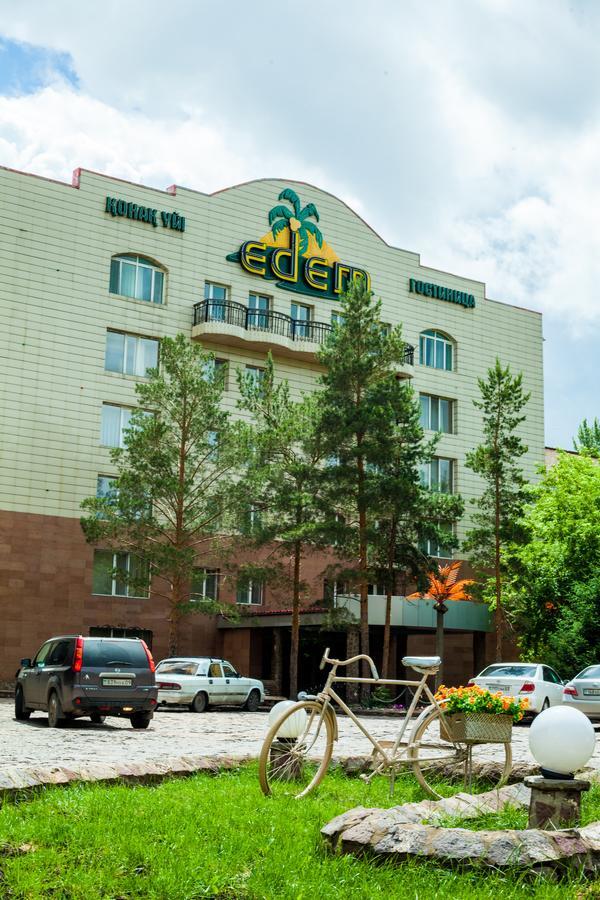 Hotel Edem Karaganda Ngoại thất bức ảnh
