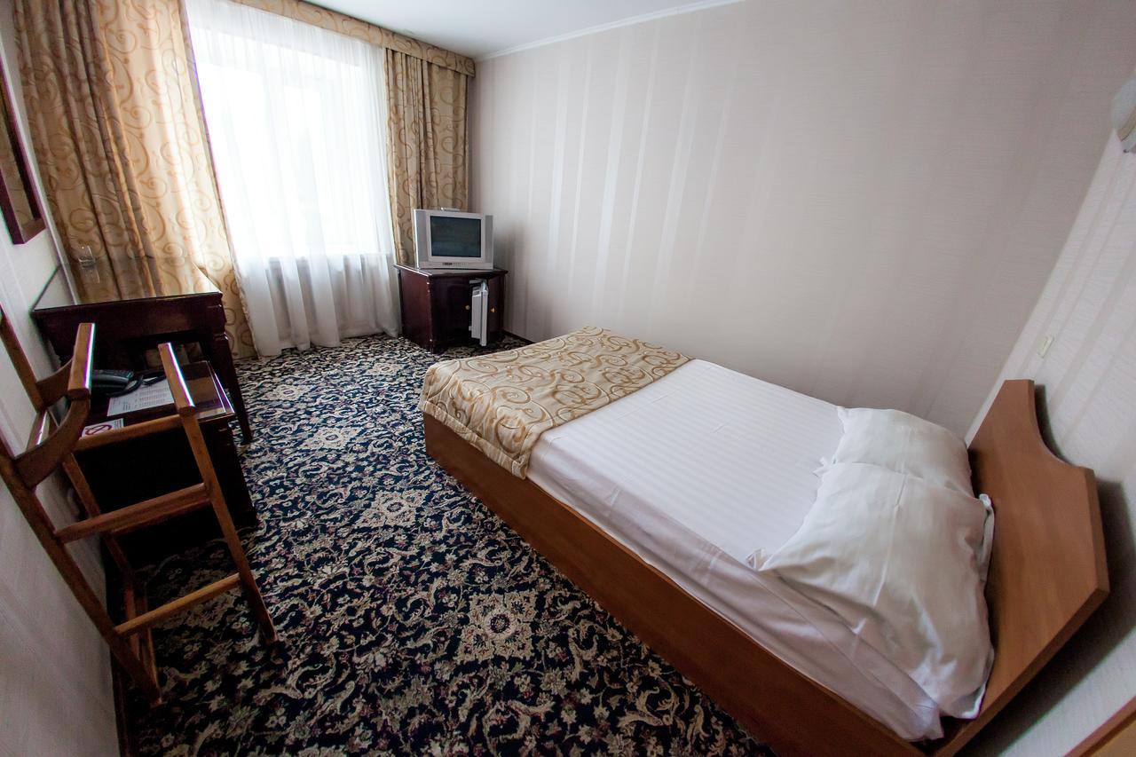 Hotel Edem Karaganda Ngoại thất bức ảnh