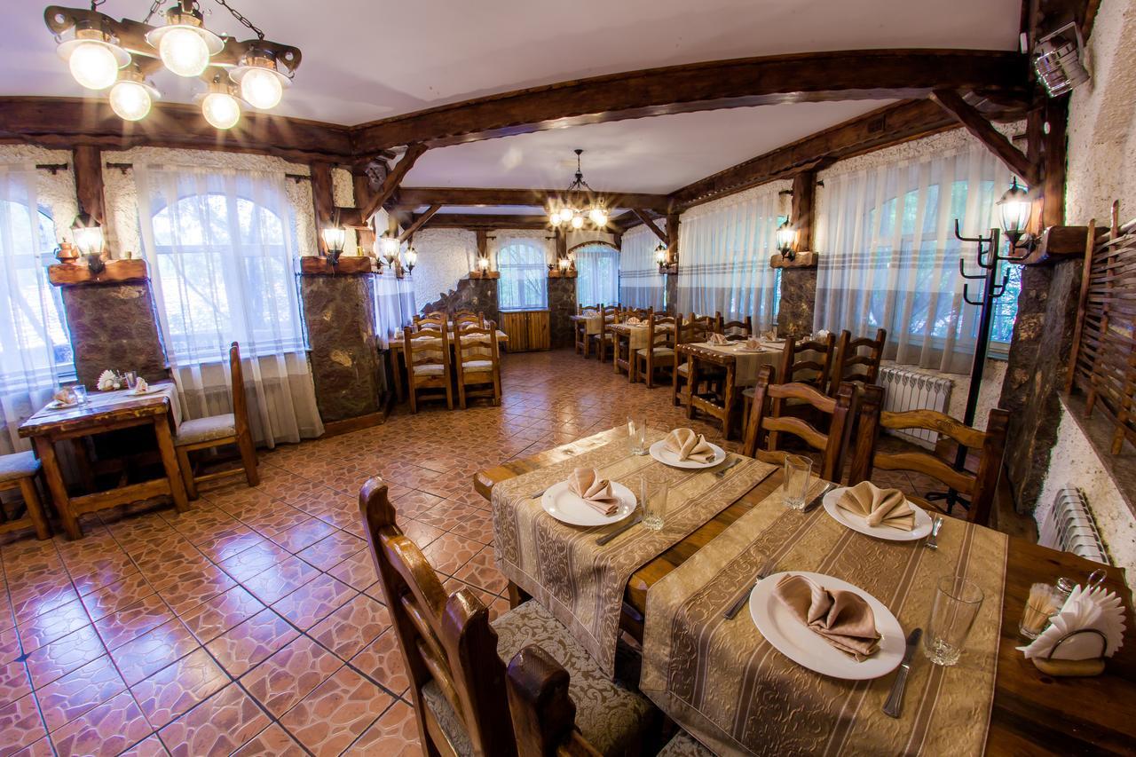 Hotel Edem Karaganda Ngoại thất bức ảnh