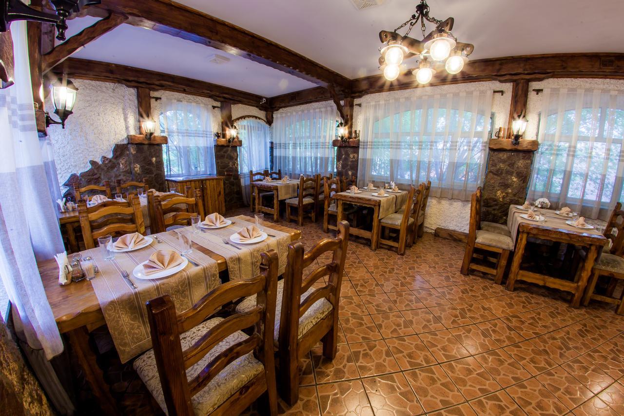 Hotel Edem Karaganda Ngoại thất bức ảnh