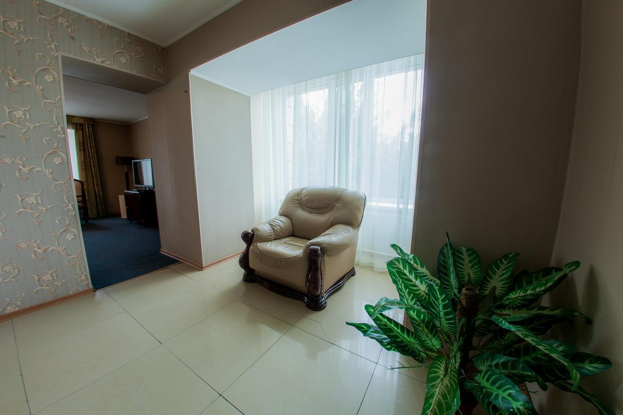 Hotel Edem Karaganda Ngoại thất bức ảnh