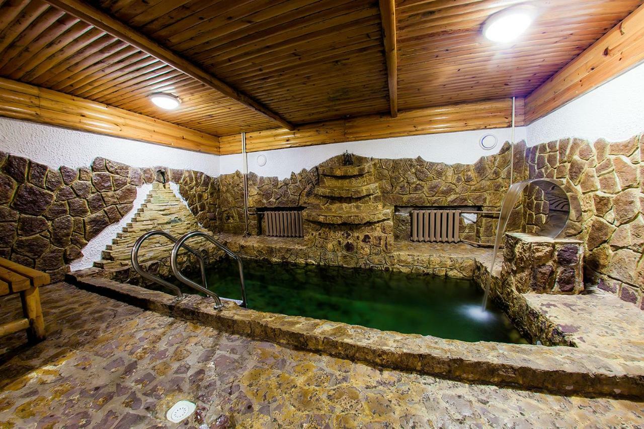 Hotel Edem Karaganda Ngoại thất bức ảnh
