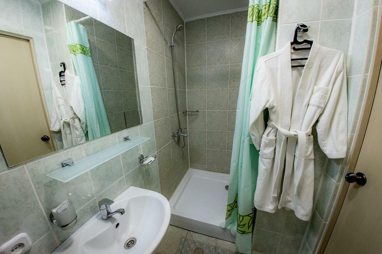 Hotel Edem Karaganda Ngoại thất bức ảnh